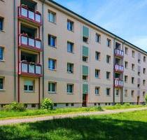 3-Raumwohnung im Erdgeschoss mit Abstellraum und Dusche - Hoyerswerda