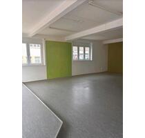 Büro, Geschäft und Lager - 500,00 EUR Kaltmiete, in Burladingen (PLZ: 72393)
