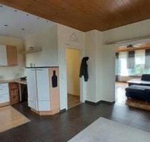 105 QM Einbauküche, Esszimmer, WZ + 2 SZ, Balkon - Schwandorf