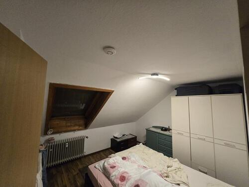 Foto - 4-Zimmer-Dachgeschosswohnung mit Stellplatz 