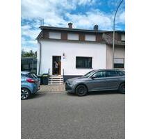 Schönes Einfamilienhaus von privat - Schmelz