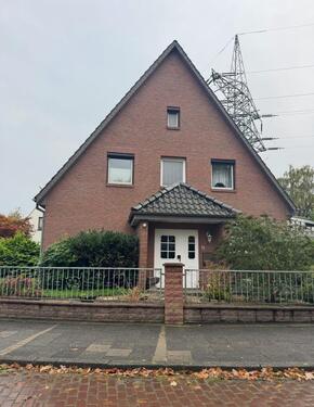 Foto - Gepflegtes 1-2 Familienhaus mit 2 Garagen im Bremen Nord
