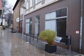 Foto - Ladenfläche mit großer Schaufensterfront in Mendener Fußgängerzone