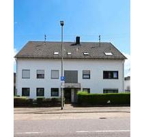 Schöne 3 ZKB Wohnung mit Einbauküche und Garage - Riegelsberg