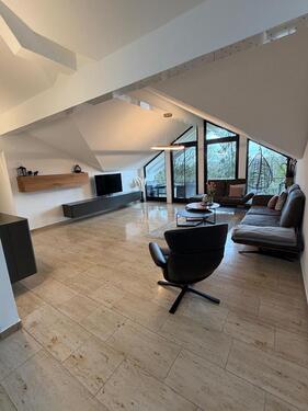 Foto - Exklusives Wohnerlebnis - Lichtdurchflutete Design-Wohnung 3,5 Zi