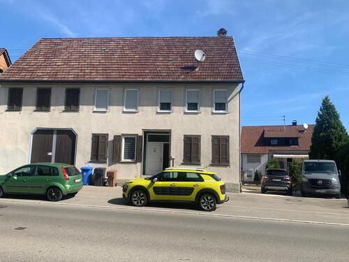 Foto - Zweifamilienhaus mit großem Entwicklungspotenzial in Albstadt