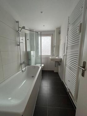 Foto - 3-ZIMMER TRAUM – EBK, modernes Bad & viel Platz