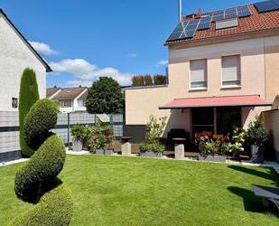 Top-ausgestattetes Reihenendhaus mit großem Garten & Dachterrasse - Kriftel