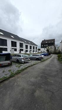 Foto - Außenstellplatz in guter Lage – Perfekte Lösung für Ihr Fahrzeug