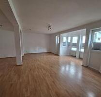 Gute Wohnlage - Fahrstuhl - modernes Bad - PKW Stellplatz - Bremerhaven Geestemünde