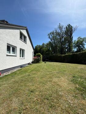 Foto - Ein Zweifamilienhaus PROVISIONSFREI 225qm ntzfl.