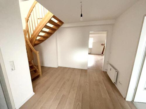 Foto - GROSSE 3 ZIMMER MAISONETTEWOHNUNG MIT EINBAUKÜCHE IM ZENTRUM VON MAGDEBURG