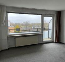 Freie 1-Zimmer-Wohnung mit Balkon und TG in begehrter Lage - Halstenbek