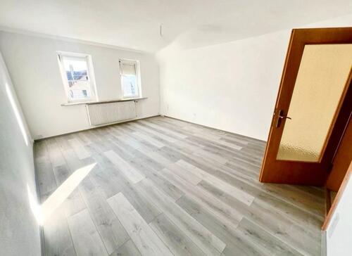 Foto - Großzügige, helle 5-Zimmer-Wohnung mit Garten - sofort frei