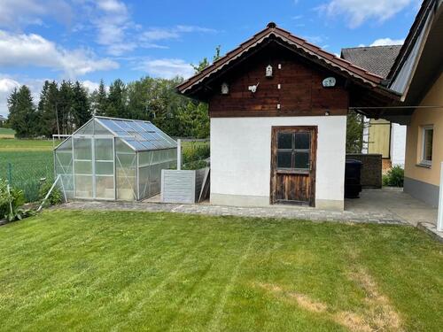 Foto - Mehrfamilienhaus, Wohnhaus in Hunderdorf zum Kaufen