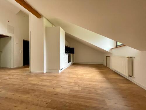 Foto - Wunderschöne DG-Wohnung im Grünen zu vermieten