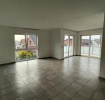 lichtdurchﬂutete 3 Zimmerwohnung inkl. EBK, Fahrstuhl, Balkon und Keller - Wolfsburg Alt-Wolfsburg