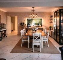 großzügige Wohnung im Grünen, EG 6,5 Zimmer, 145qm - Solingen Wald