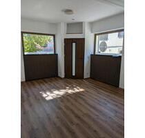 Attraktive 1-Zimmer-Hochparterre-Wohnung in Kahla - Bucha