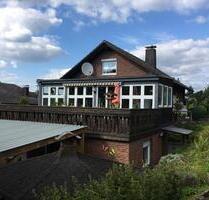 Zweifamilienhaus mit Verbindungstreppe - Ideal für Mehrgeneration - Burbach
