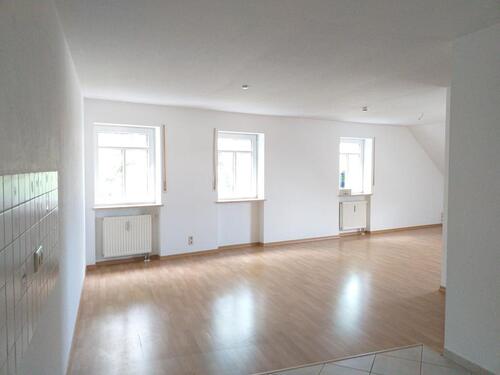 Foto - geräumige 3-Zimmer Wohnung in schöner Lage, Bad mit Fenster Wanne Dusche