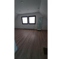 2 Zimmer, Küche, Bad DG-Wohnung in Großaitingen