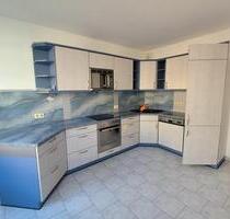 wunderschöne 3-Raum-Wohnung mit Einbauküche in AueZeller Berg - Aue-Bad Schlema