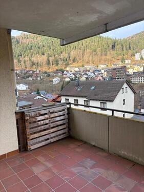 Foto - SGE IMMO - 1,5-Zimmer-Wohnung mit Balkon und schöner Aussicht in Bad Wildbad