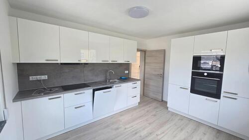 Foto - Erstbezug nach Sanierung : 4,5-Zimmer-Wohnung Kernstadt von Bad L