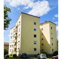 Neu renovierte 4-Zimmer-Wohnung mit Balkon und EBK in Bamberg