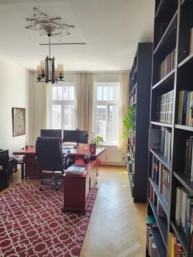 Foto - provisionsfreie große Altbauwohnung - zentrumsnah -