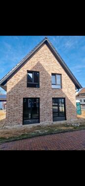 Foto - Einfamilienhaus in Hollage!! - 1.580,00&nbsp;EUR Kaltmiete, ca.&nbsp; 136,00&nbsp;m&sup2;