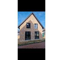 Einfamilienhaus in Hollage!! - 1.580,00&nbsp;EUR Kaltmiete, ca.&nbsp; 136,00&nbsp;m&sup2; in Wallenhorst (PLZ: 49134)