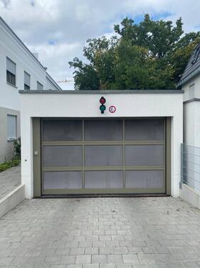 Foto - Tiefgaragenstellplatz in moderner Wohnanlage