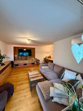 Foto - Top-sanierte 3-Zimmer-Wohnung mit Balkon, Klimaanlage & Aufzug –