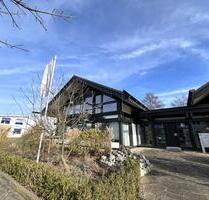 Großzügiges, helles Bürohaus mit Parkplatz in Lohmar