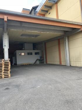 Foto - 130 qm Überdachter Stellplatz - 260,00&nbsp;EUR Miete,