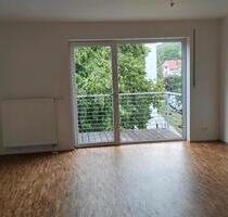 Moderne 2- Zimmerwohnung mit 2 Balkonen, Aufzug und Tiefgarage - Regensburg Konradsiedlung