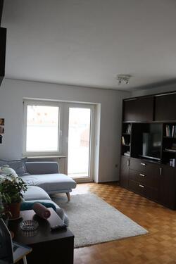 Foto - Schöne 4- Zimmer-Wohnung - 1.270,00&nbsp;EUR Kaltmiete, ca.&nbsp; 93,00&nbsp;m&sup2;