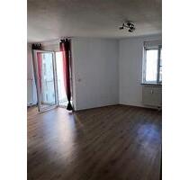 Helle und ruhige EZ-Wohnung mit Balkon - Plauen