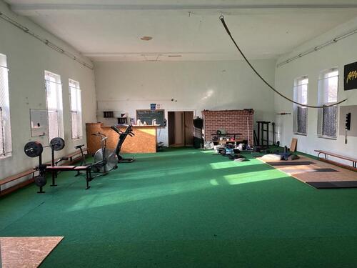 Foto - Lagerraum, Turnhalle, Garage, 160m² + 200 m²