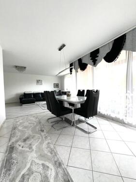 Foto - 4 Zimmer Wohnung in Nordenstadt mit EBK, Balkon und TG