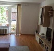 gepflegte 2-Raum-Wohnung mit Einbauküche im 1. Obergeschoss - Geesthacht