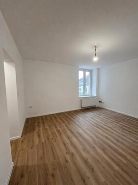 Foto - Kernsanierte 2-Zimmer-Wohnung in Arnsberg-Neheim – zentrale Innen
