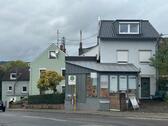 Foto - Haus in Feyen mit Einliegerwohnung und Ladenfläche