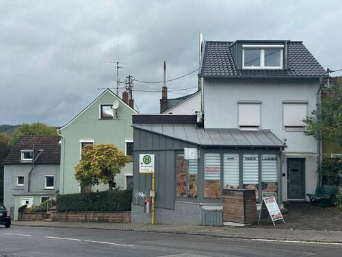 Foto - Haus in Feyen mit Einliegerwohnung und Ladenfläche