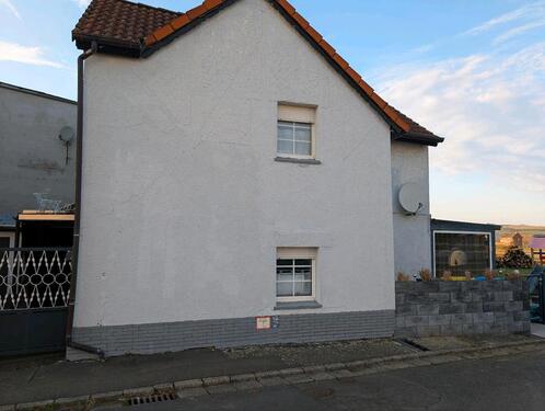 Foto - Haus in Küttig - 225.000,00&nbsp;EUR Kaufpreis, ca.&nbsp; 160,00&nbsp;m&sup2;
