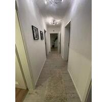 Wohnung zu Vermieten in Block - 4,5 Zimmer mit Balkon +++ - Neuwied