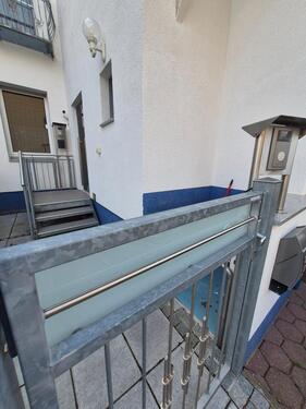 Foto - Moderne möblierte 2 Zimmer Wohnung mit vollwertiger Wohnküche