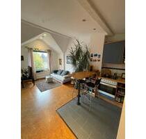 Anfragestopp! Helle 1-Zimmer Dachgeschosswohnung - Molfsee